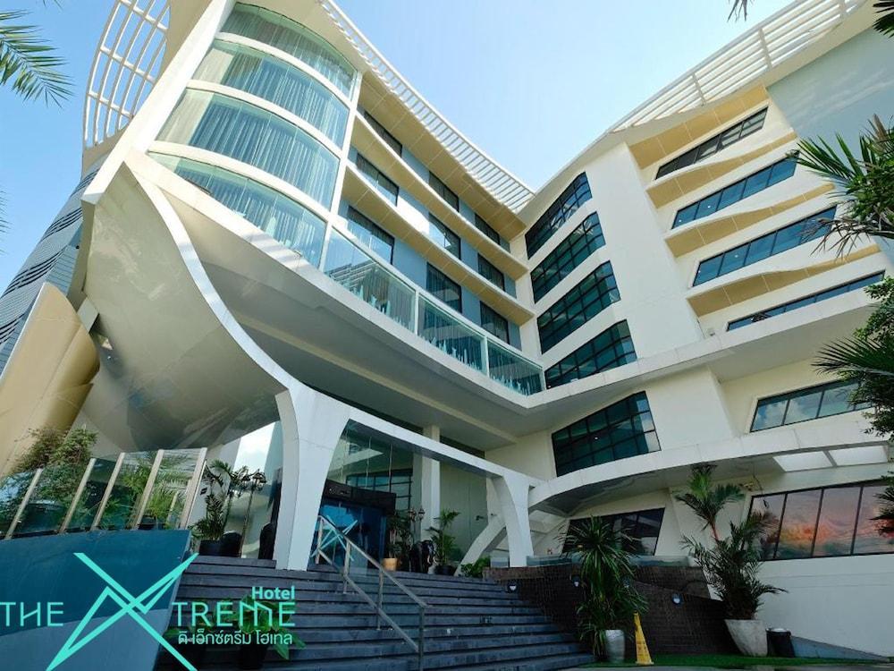 The Xtreme Suites Бангкок Экстерьер фото